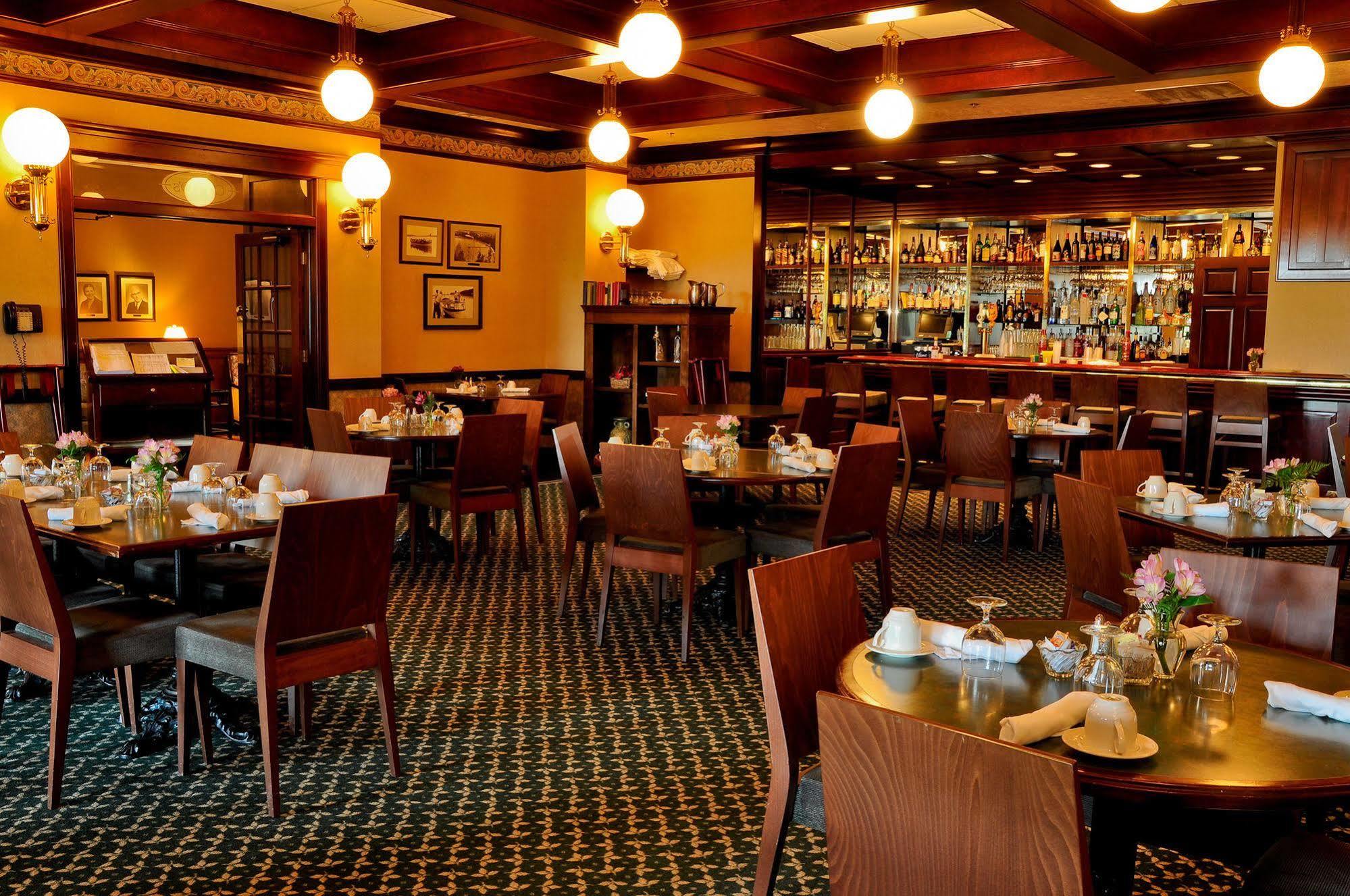 Osthoff Resort Elkhart Lake Exterior photo