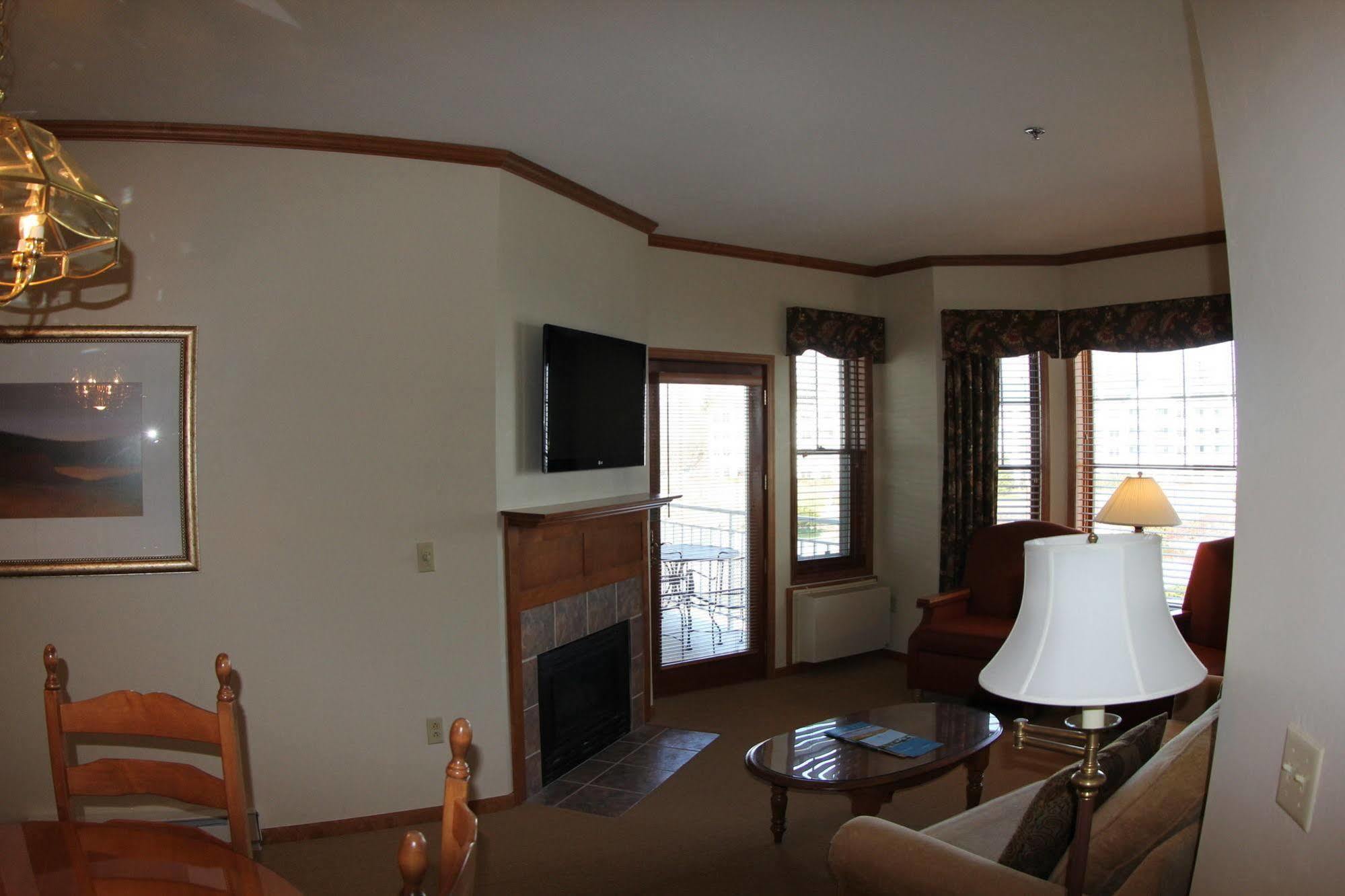Osthoff Resort Elkhart Lake Exterior photo